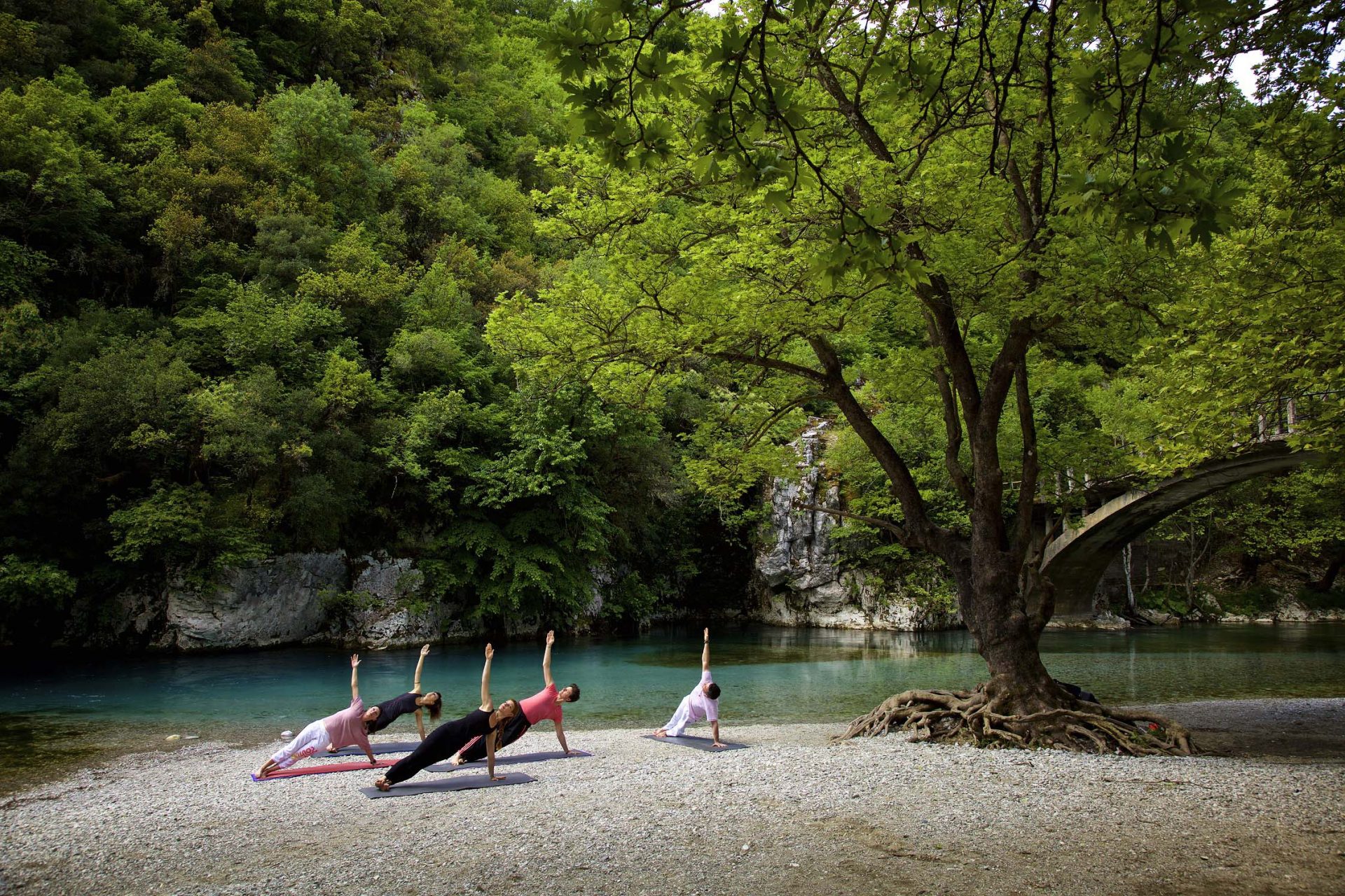 AMR_Yoga by the river11