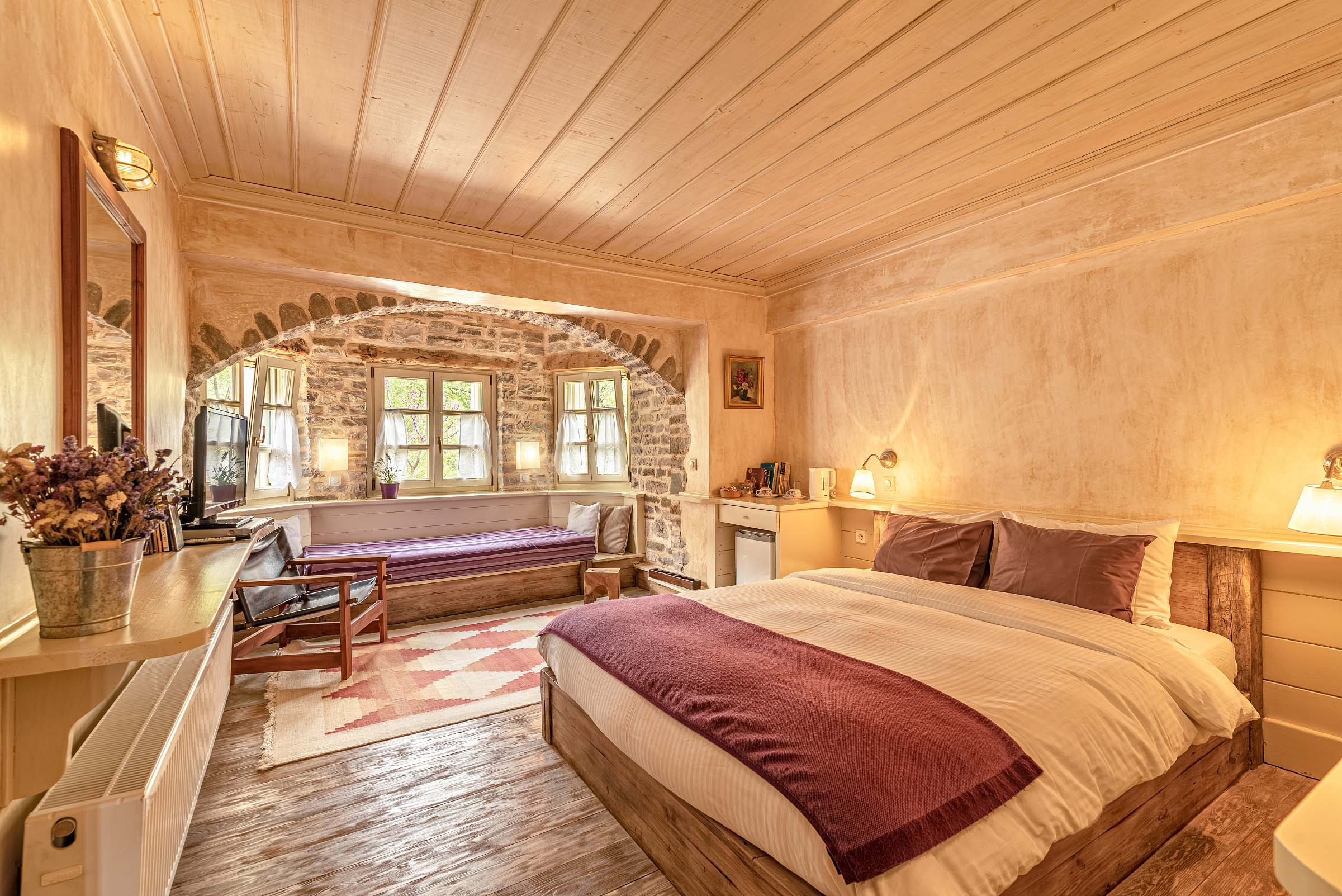 BEDROOM 1