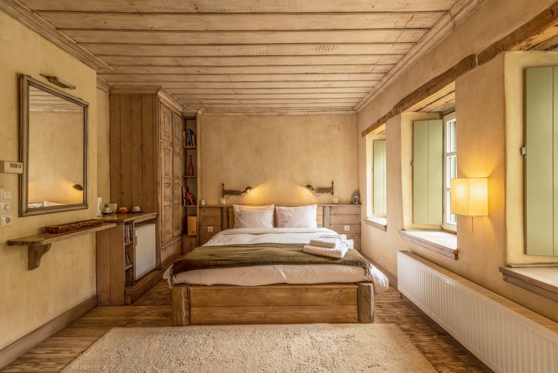 BEDROOM4