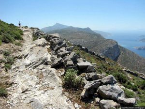 HIKING77