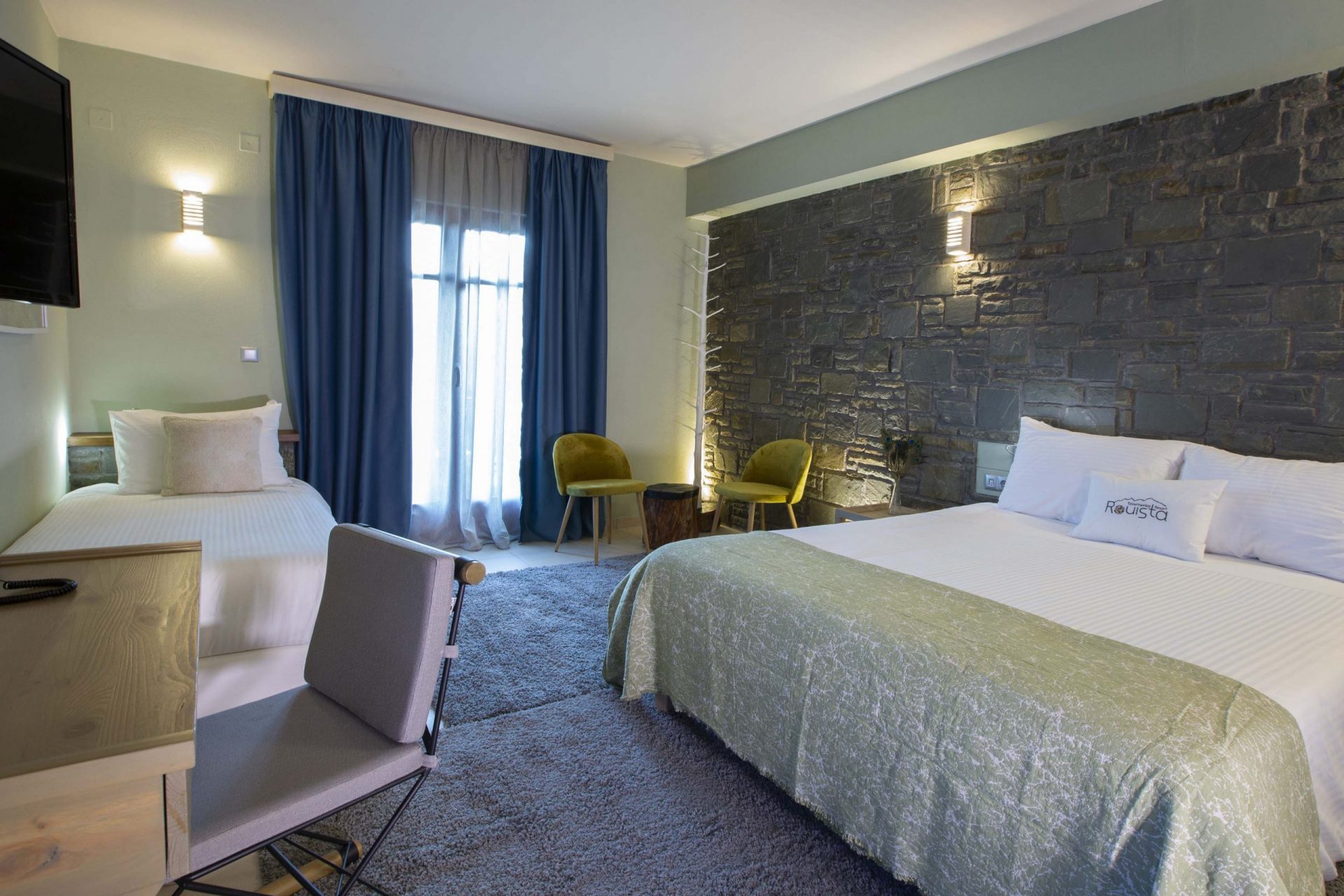 ROOMS223