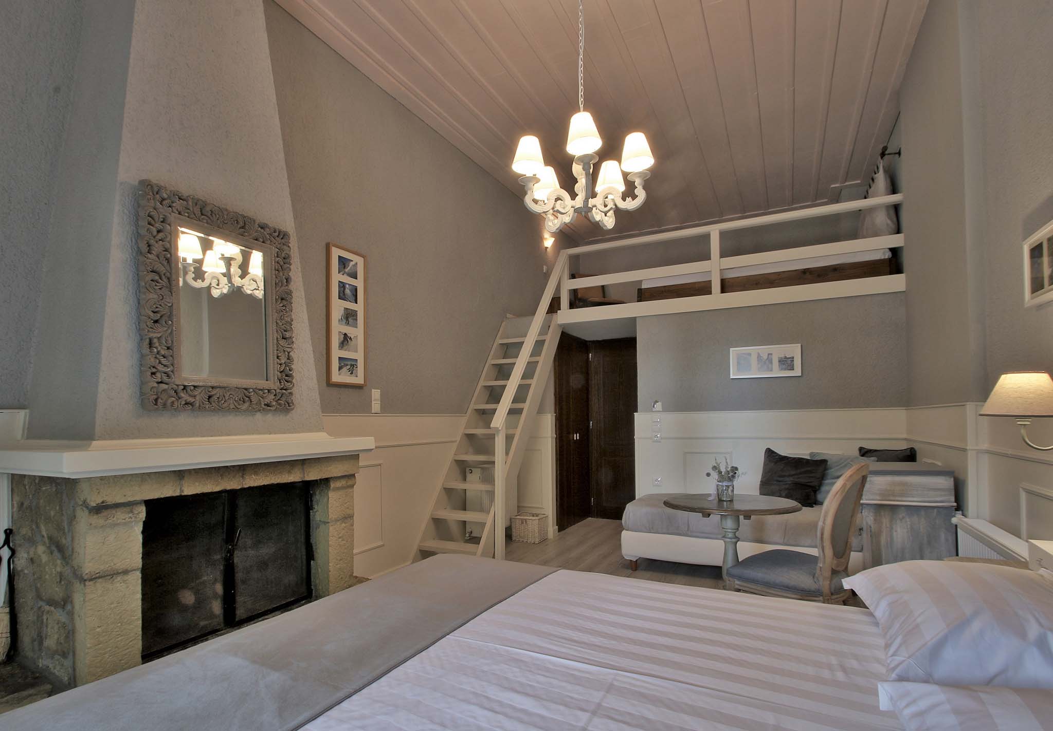 family-maisonette-basement-attic-skamnos
