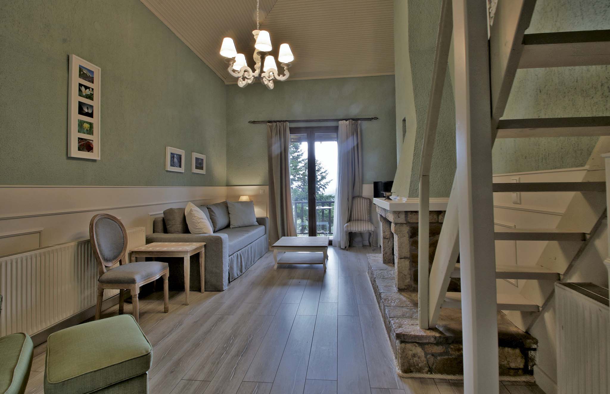 family-maisonette-living-room-sofa-bed-skamnos