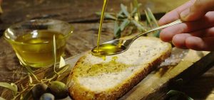 hotel-perivoli-olive-oil-tasting-1600x750