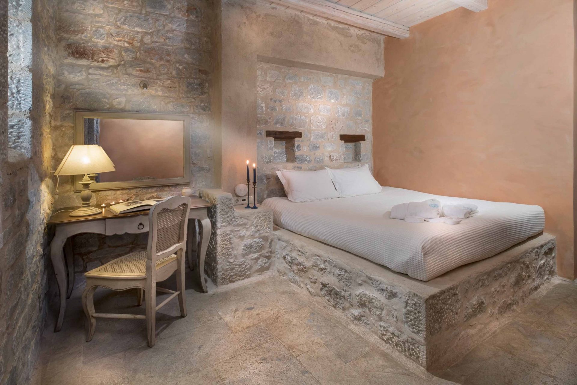 ROOM .Giannelos PRO
